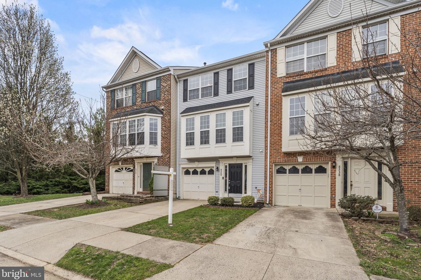 8240 Ramseur Pl, Manassas VA  20109-1905 exterior