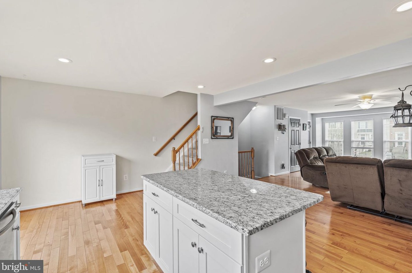 8240 Ramseur Pl, Manassas VA  20109-1905 exterior
