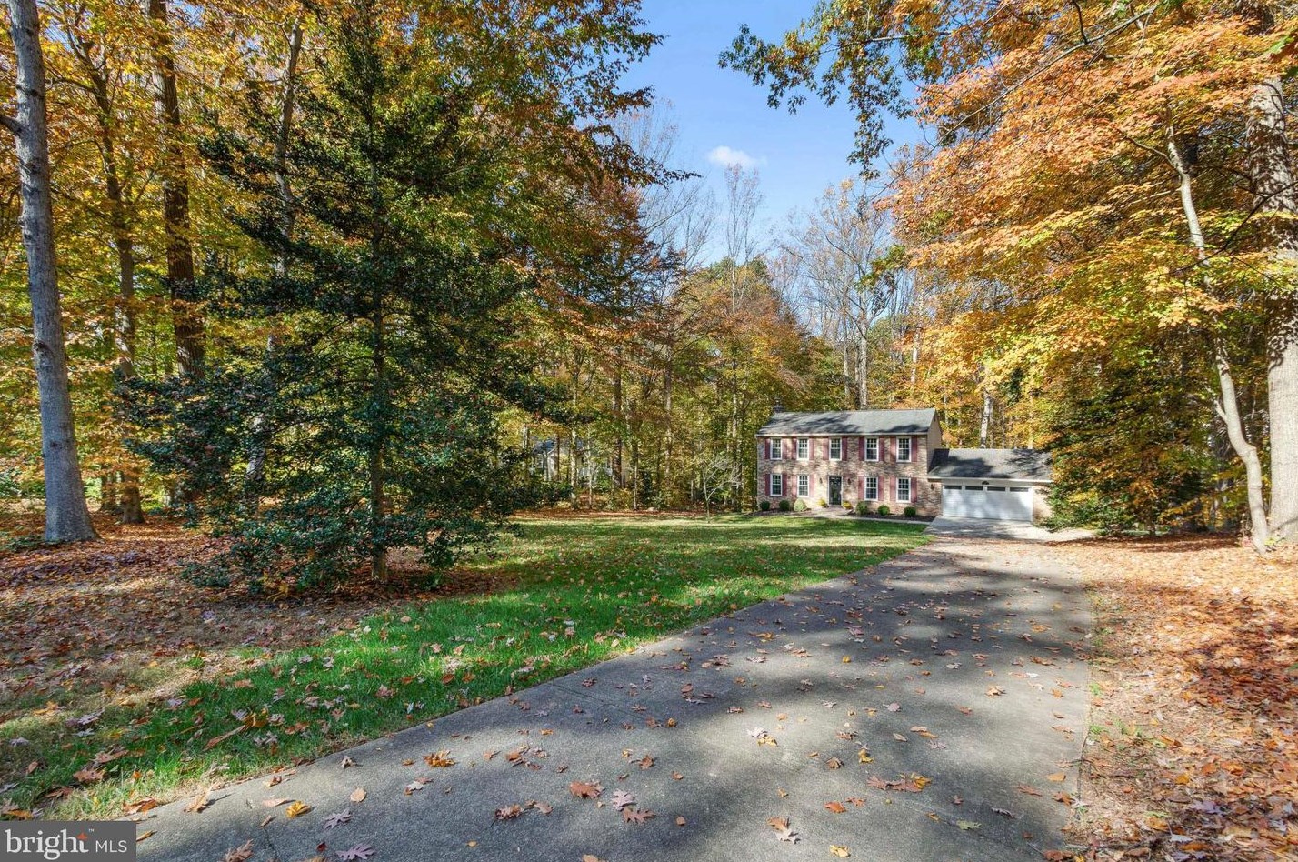 5372 Cleburne Ln, Woodbridge, VA 22192