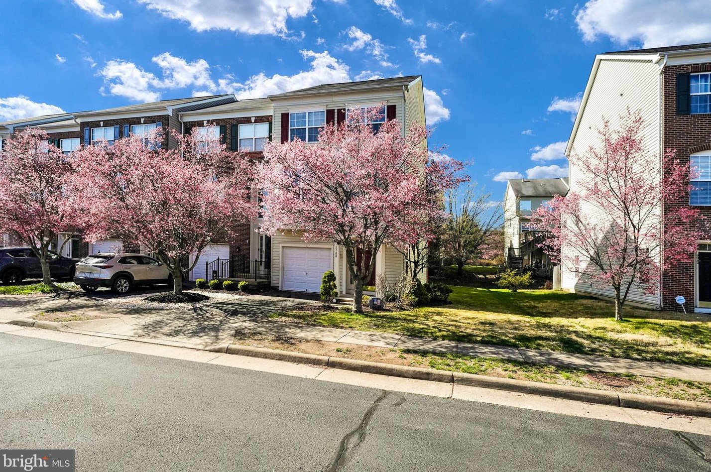 9988 Shortbread Way, Bristow, VA 20136