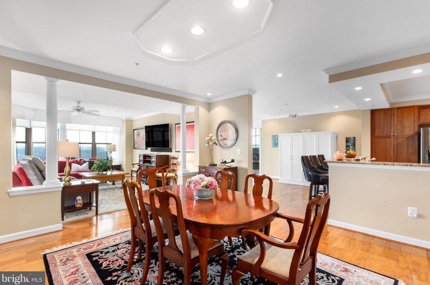 485 Harbor Side St #909, Woodbridge, VA 22191