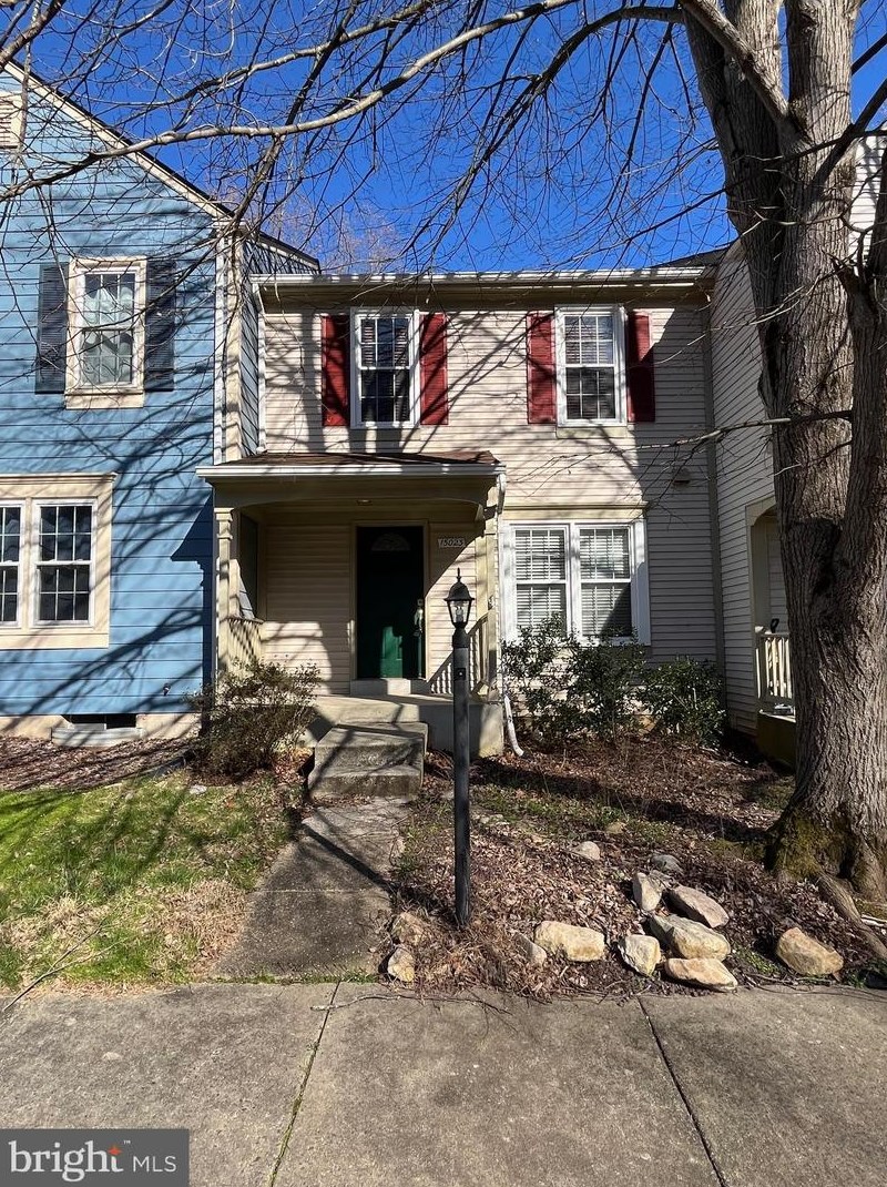15023 Bridgeport Dr, Dumfries, VA 22025