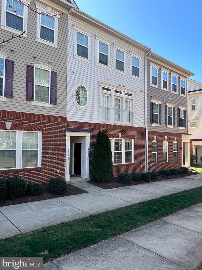 4714 Dane Ridge Cir, Woodbridge, VA 22193
