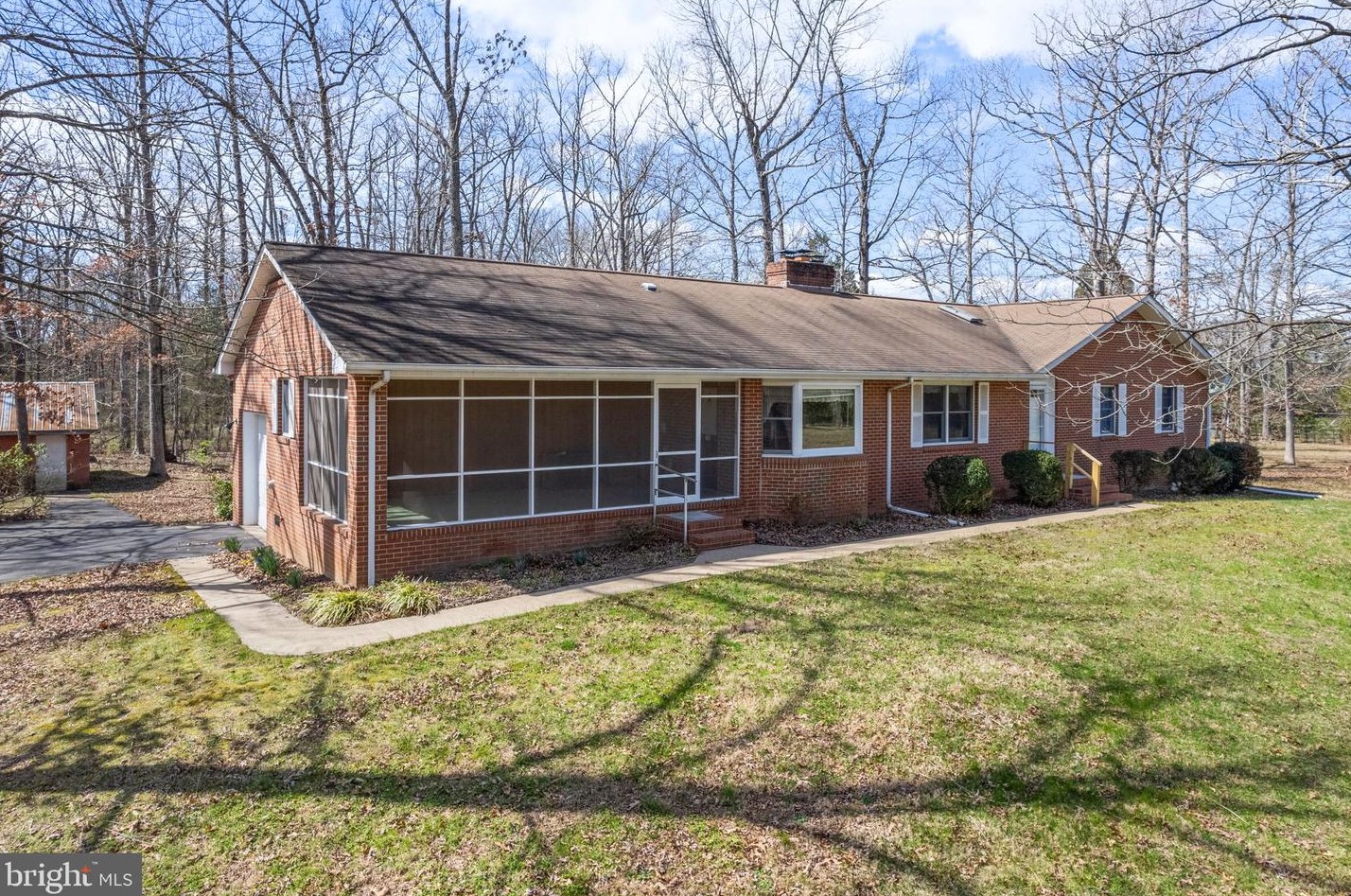 13604 Aden Rd, Nokesville, VA 20181