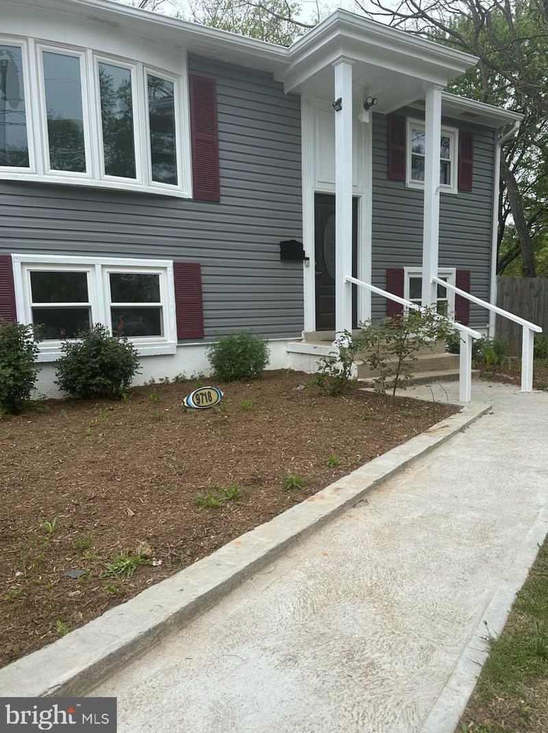 9718 Fairmont Ave, Manassas, VA 20109