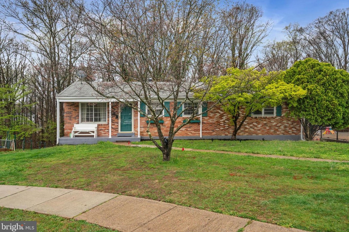 14414 Fairview Ln, Woodbridge, VA 22193-2044
