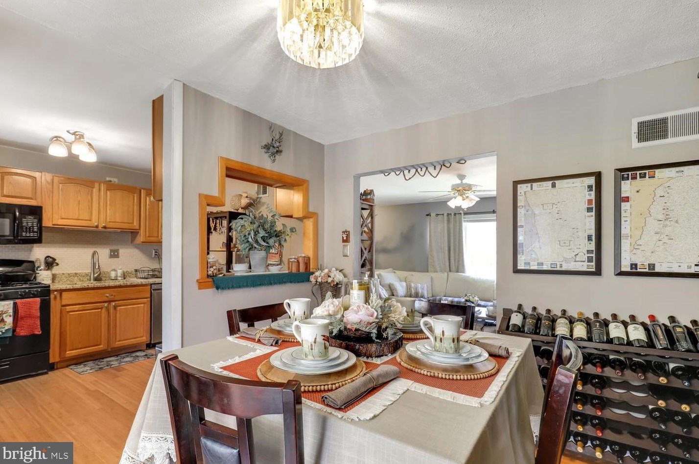 13705 Kerrydale Rd, Woodbridge VA  22193-4710 exterior