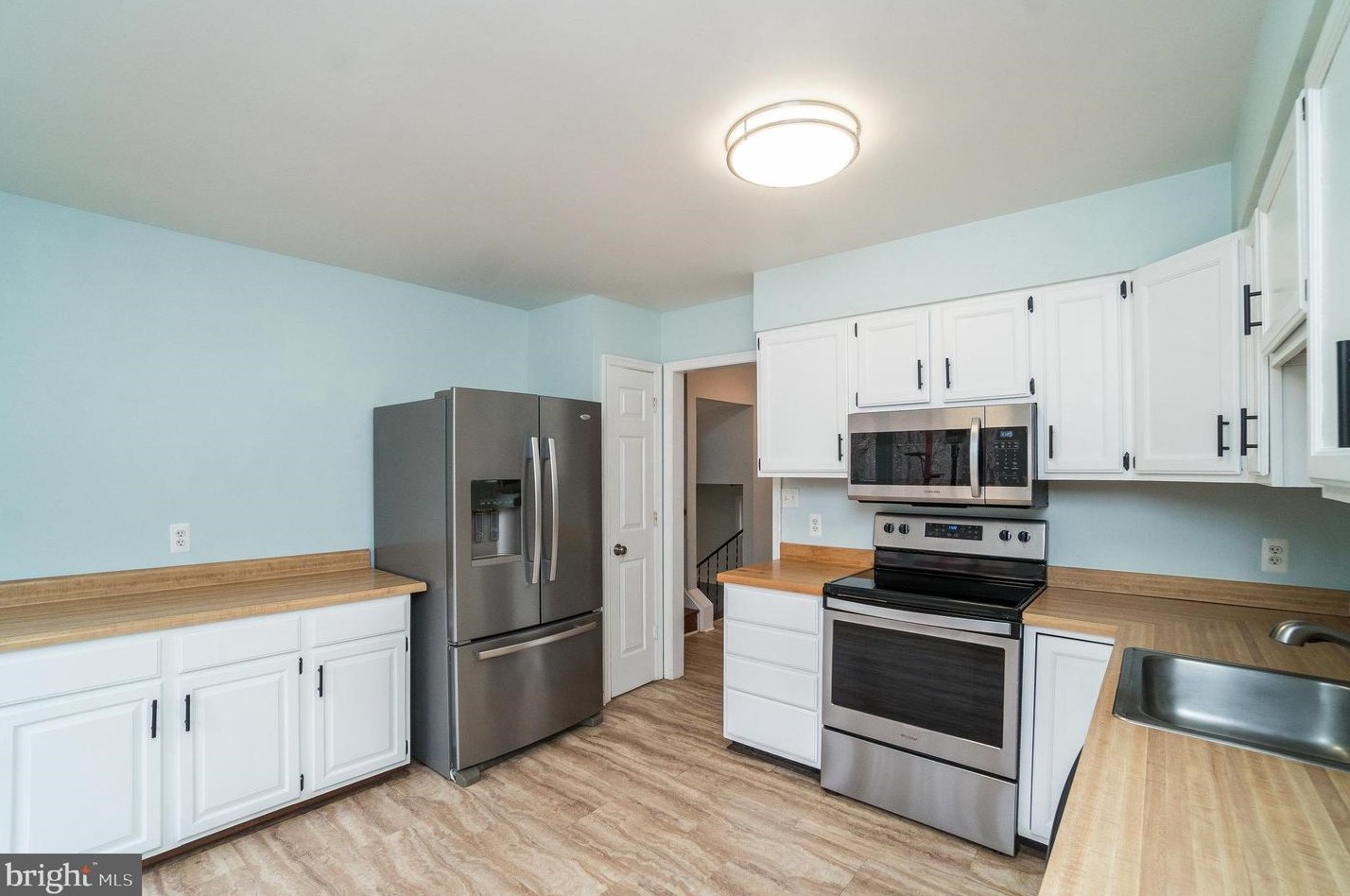 13374 Marie Dr, Manassas VA  20112-4718 exterior