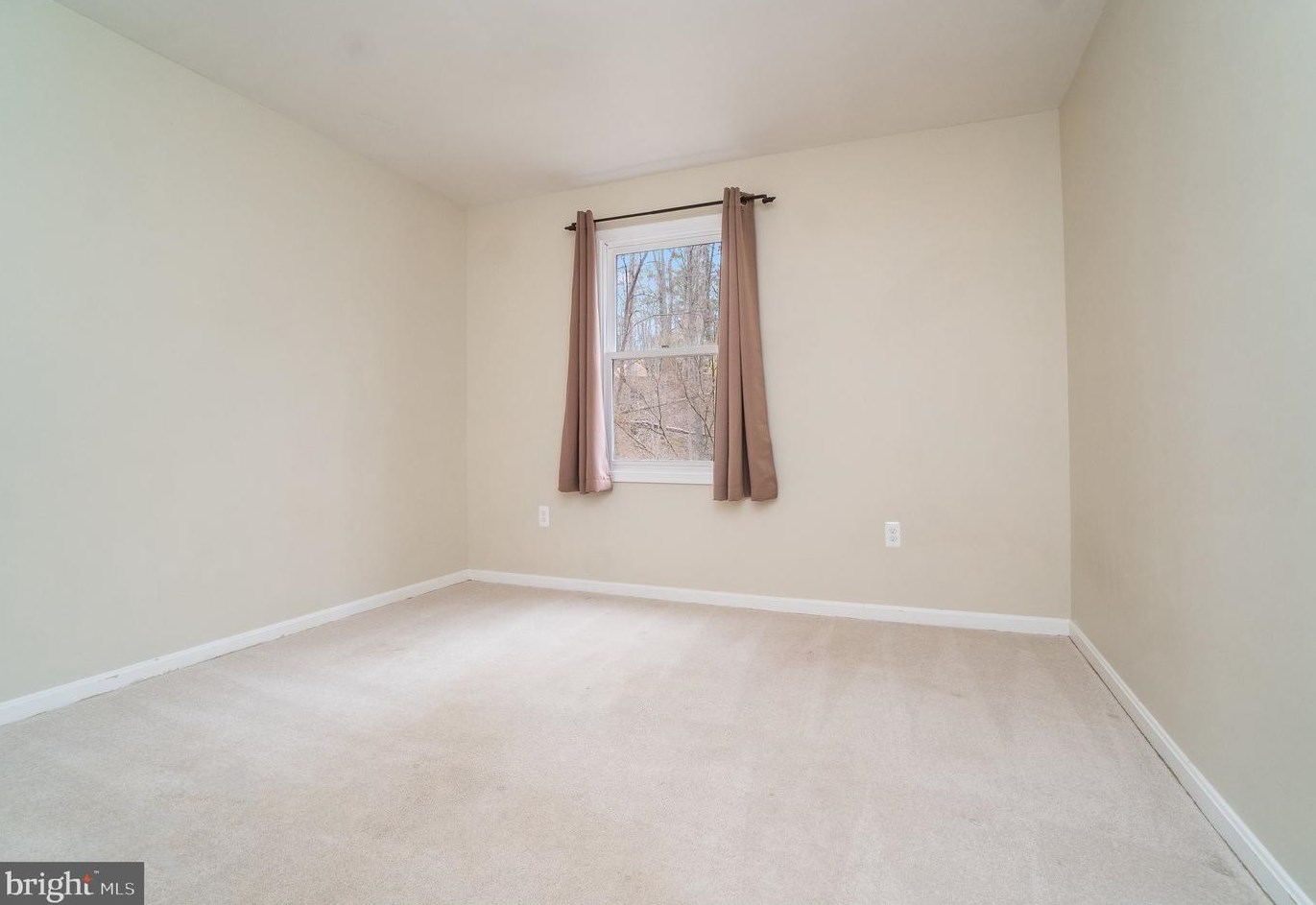13374 Marie Dr, Manassas VA  20112-4718 exterior