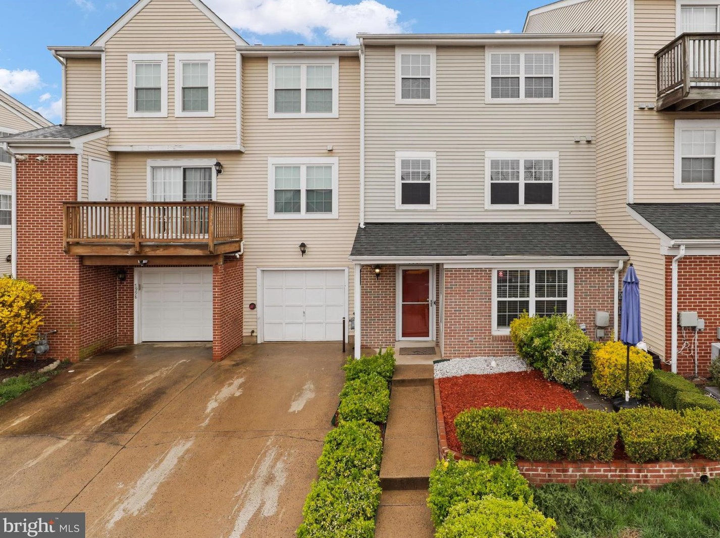 7994 Coachcrest Ct, Manassas VA  20109-7610 exterior
