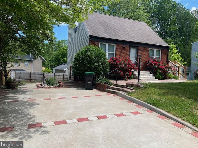 5388 Shamus Ct, Woodbridge, VA 22193