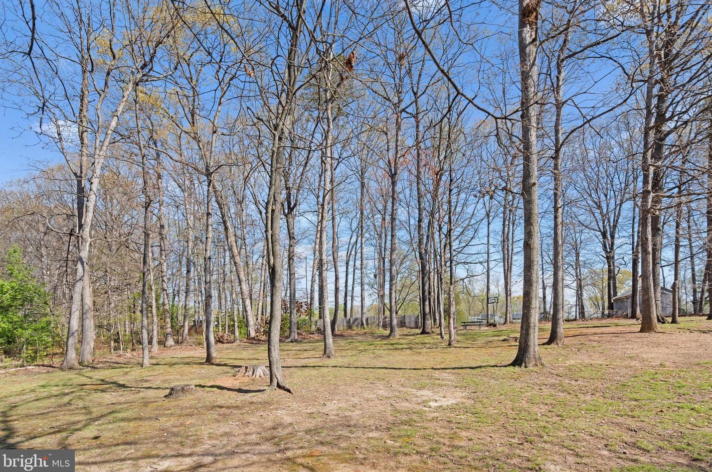 14857 Swallow Ct, Woodbridge VA  22193-1868 exterior