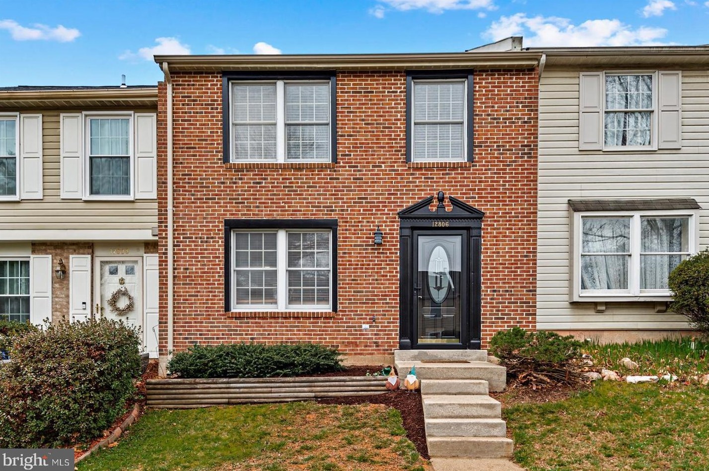 12806 Frontier Ln, Woodbridge, VA 22192