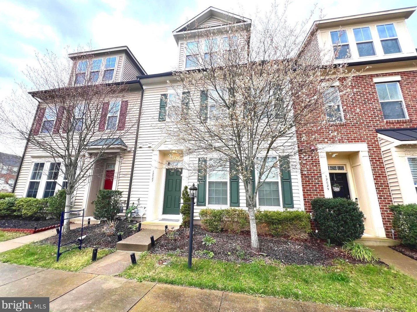12027 Dawn Falls Way, Bristow, VA 20136