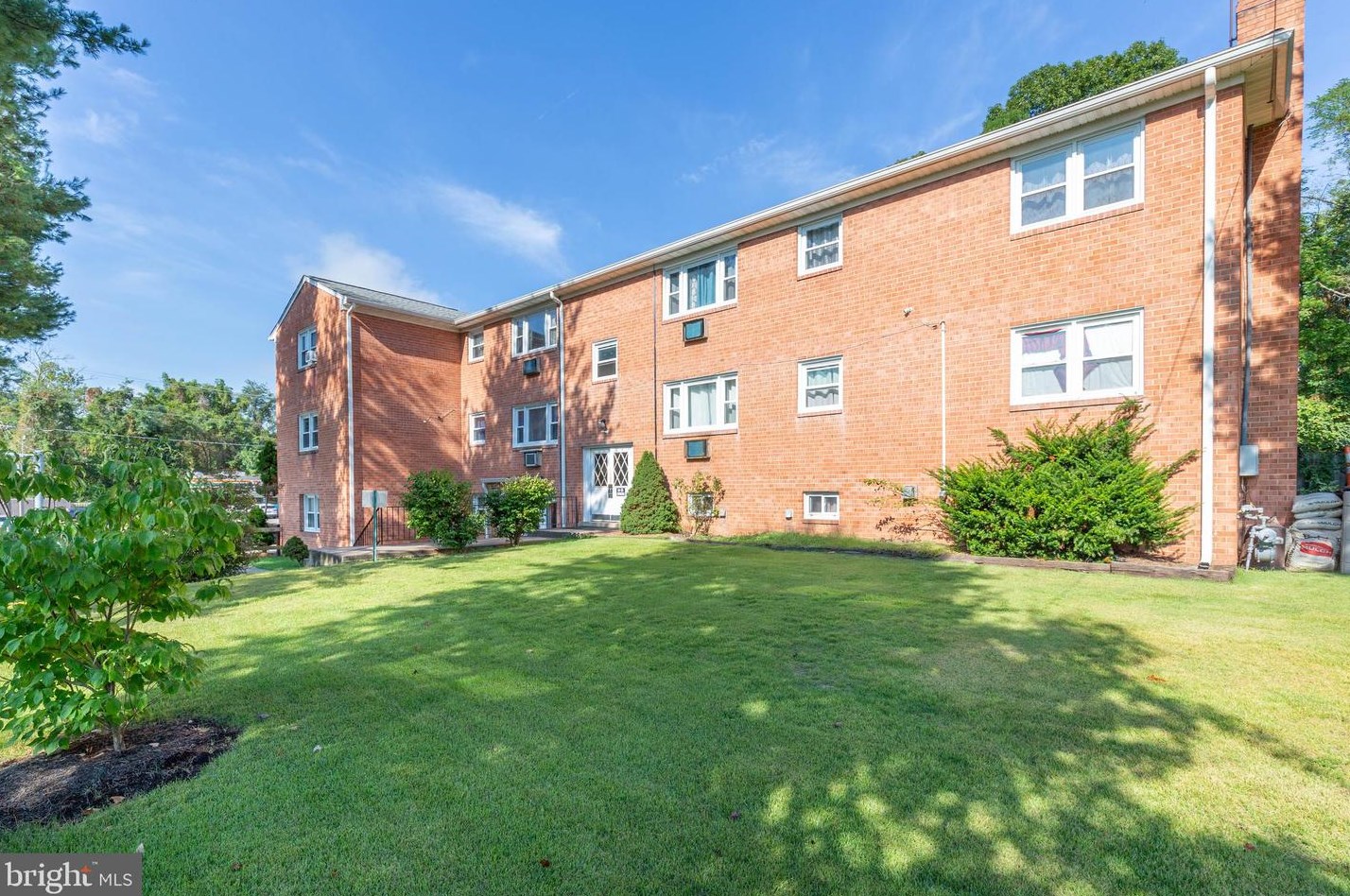 14698 Colchester Rd, Woodbridge, VA 22191