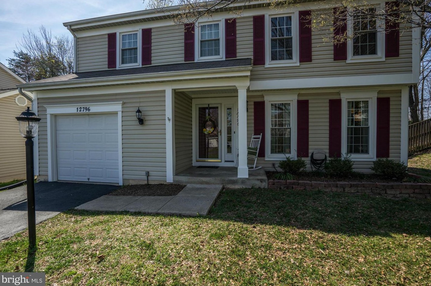 12796 Valleyhill St, Woodbridge, VA 22192