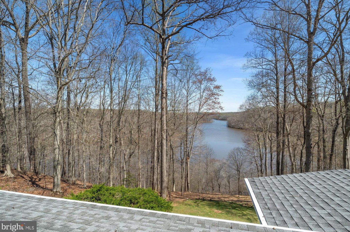 11419 Occoquan Oaks Ln, Woodbridge, VA 22192