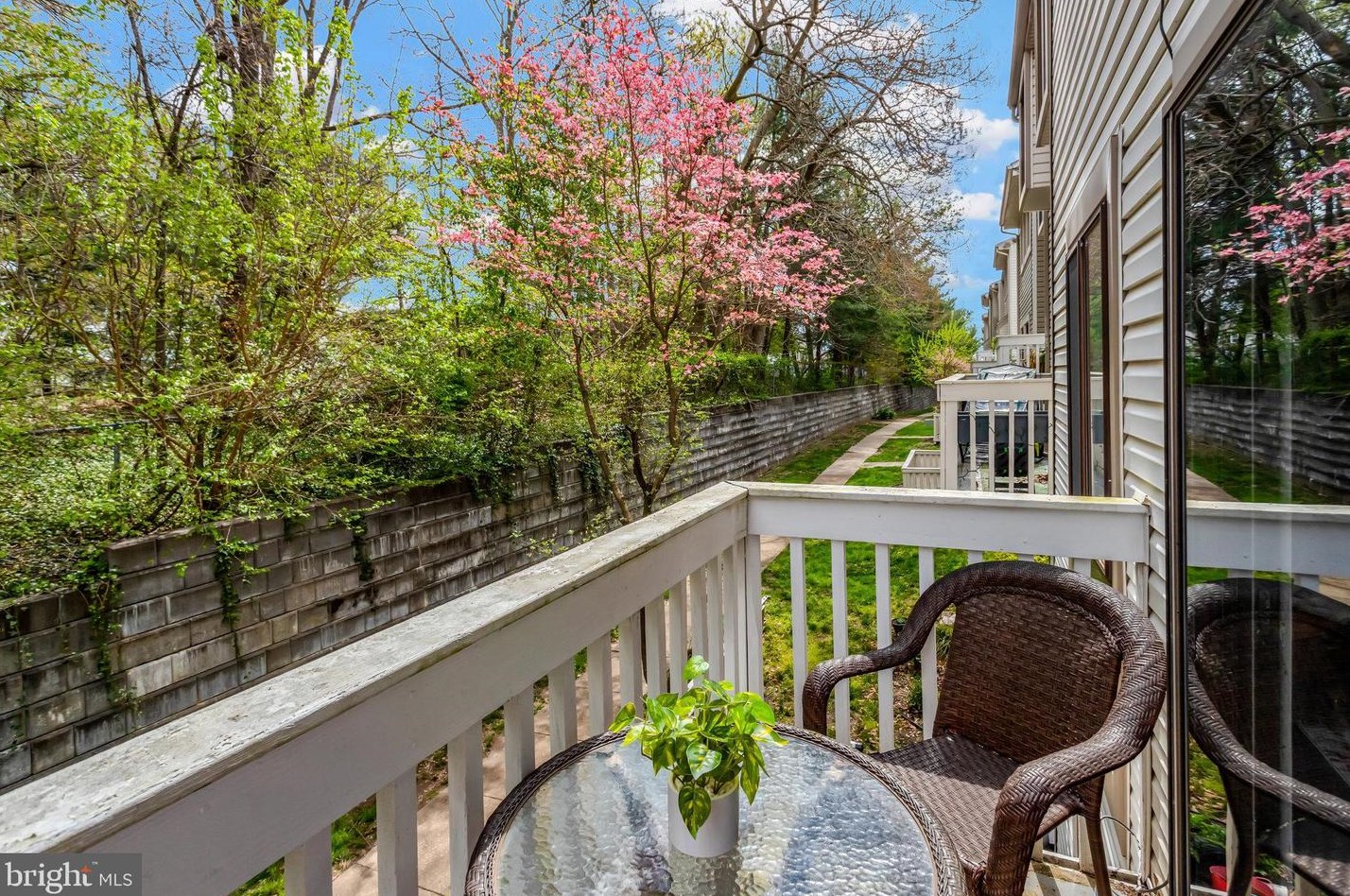 12767 Cara Dr, Woodbridge VA  22192-2734 exterior