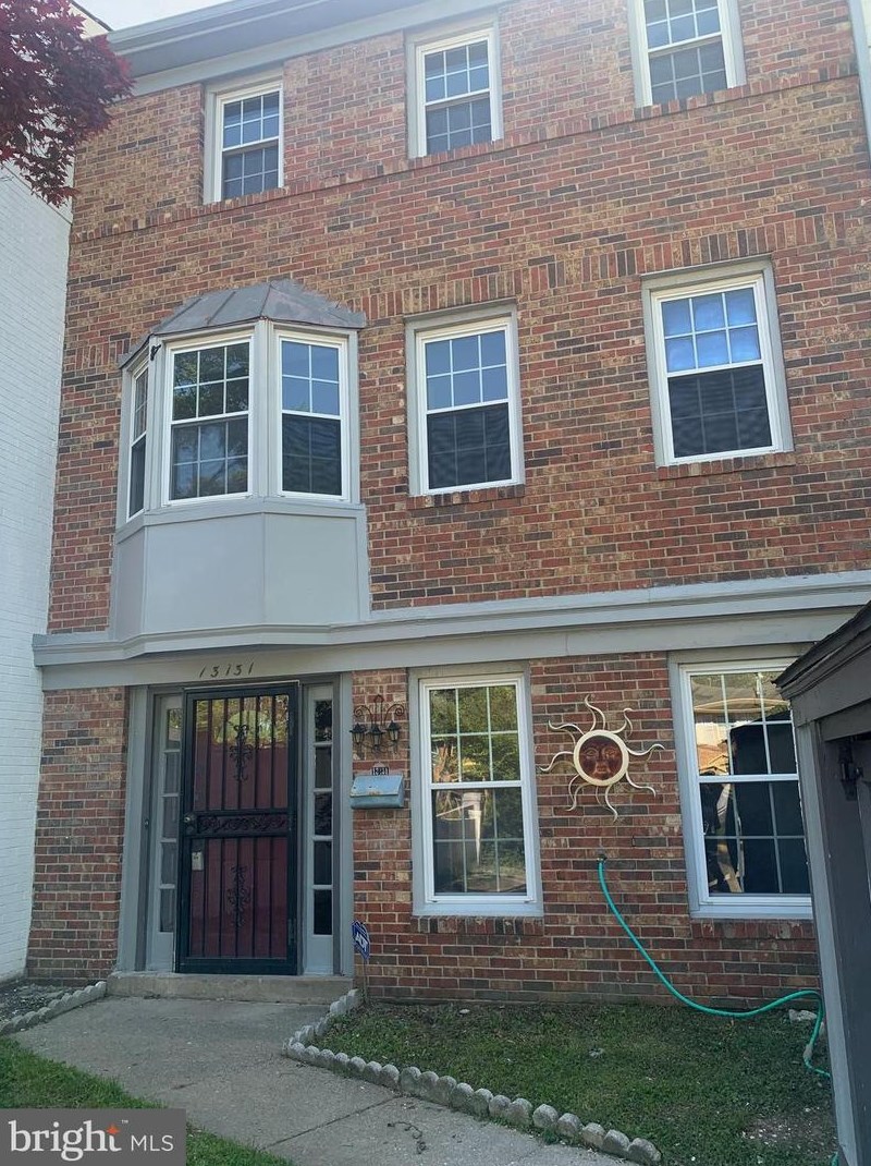 13131 Putnam Cir, Woodbridge, VA 22191