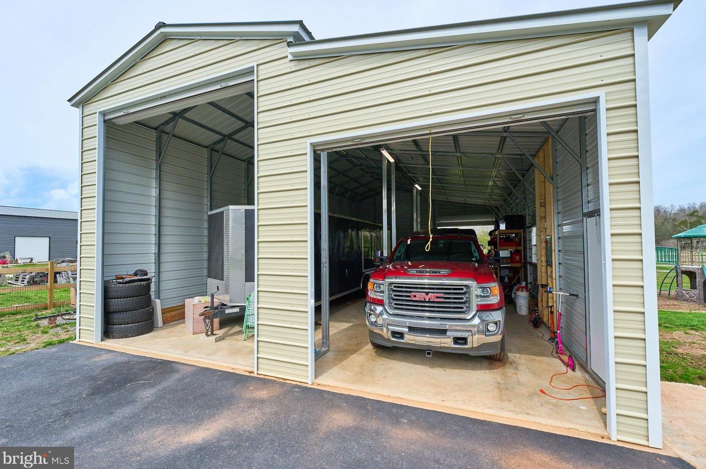 12778 Hazelwood Dr, Nokesville VA  20181-2500 exterior