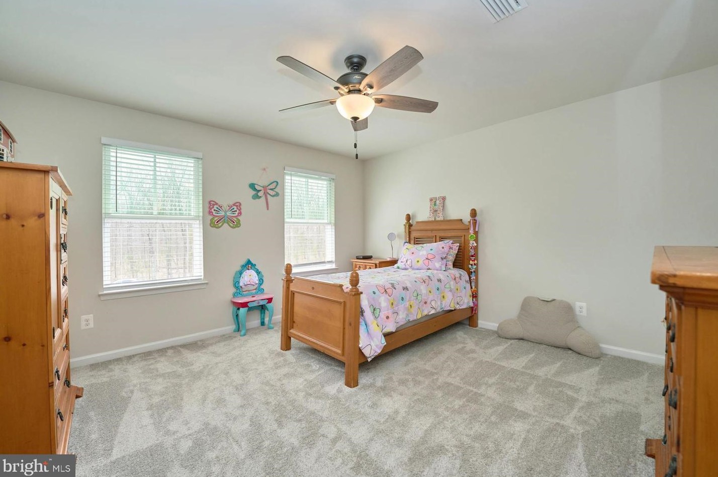 12778 Hazelwood Dr, Nokesville VA  20181-2500 exterior