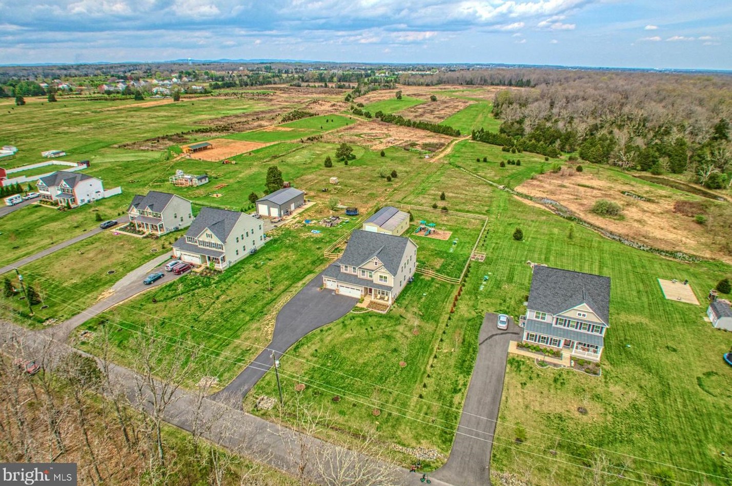 12778 Hazelwood Dr, Nokesville VA  20181-2500 exterior