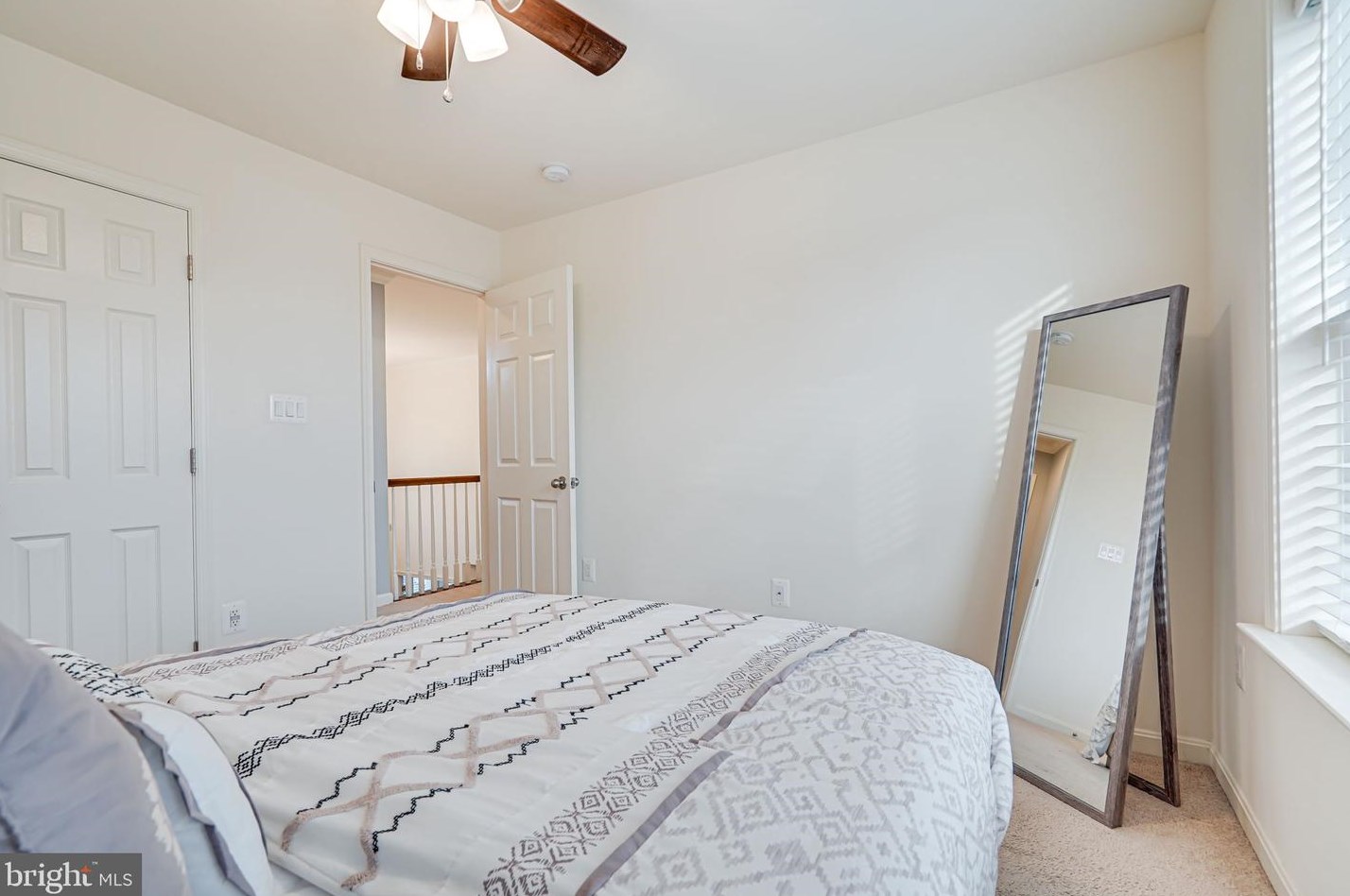 12209 Jennell Dr, Bristow VA  20136-1127 exterior