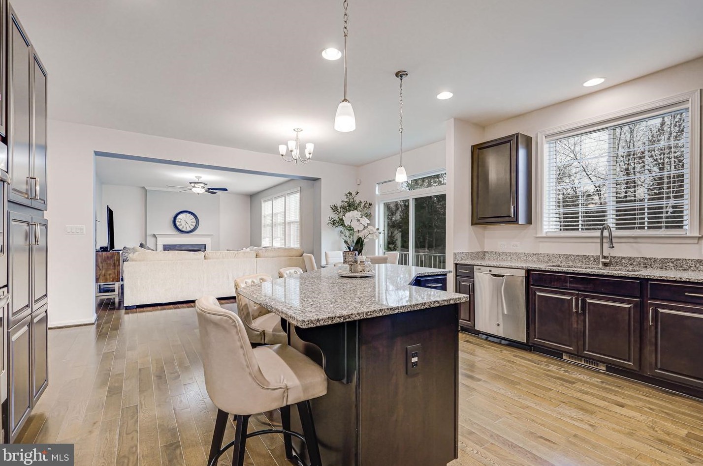 12209 Jennell Dr, Bristow VA  20136-1127 exterior