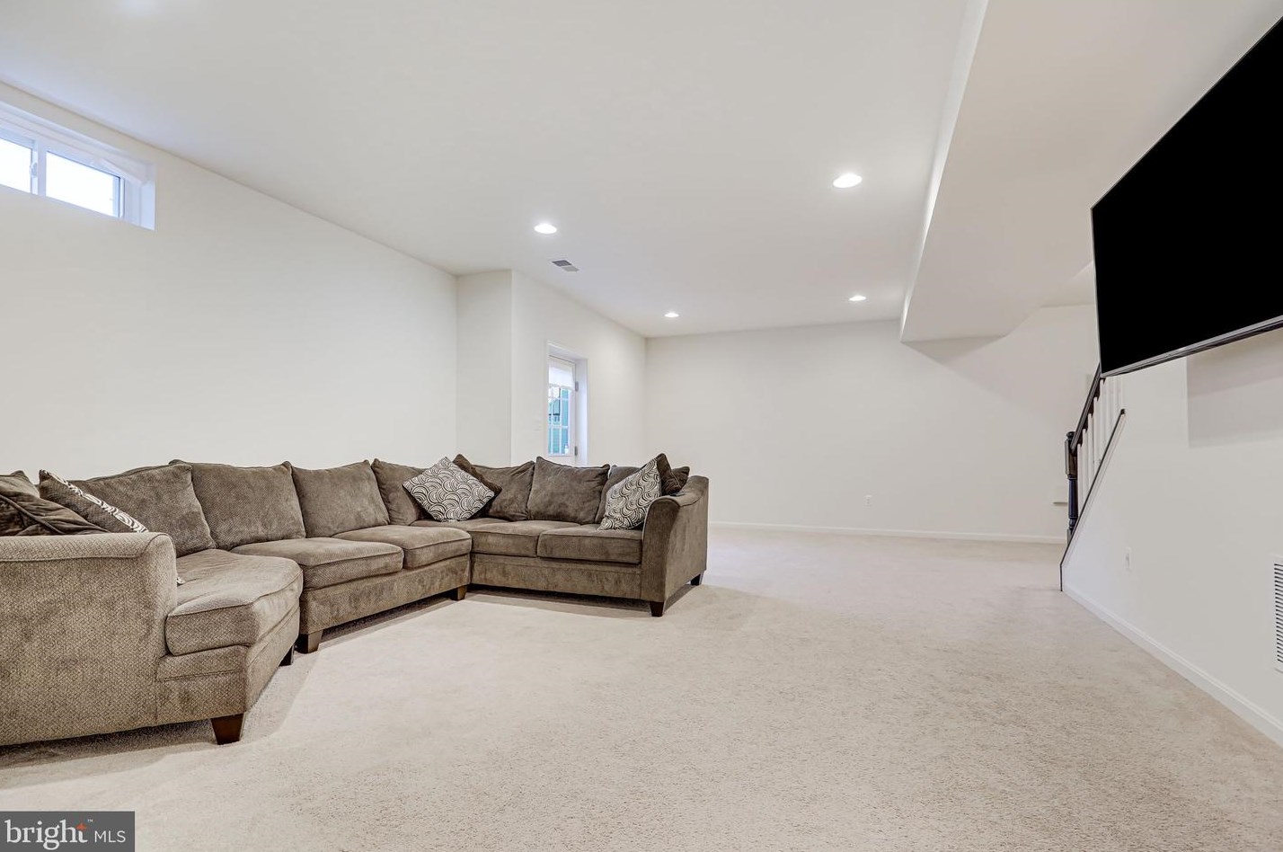 12209 Jennell Dr, Bristow VA  20136-1127 exterior