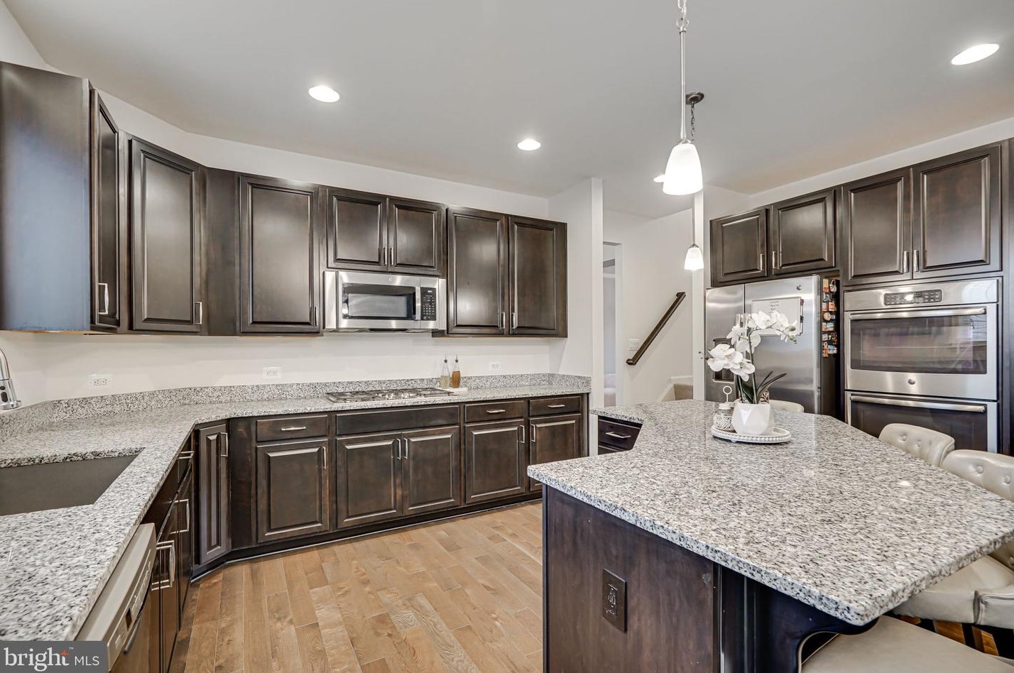 12209 Jennell Dr, Bristow VA  20136-1127 exterior