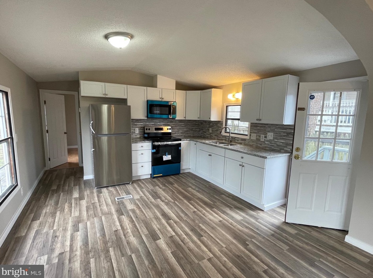 55 Dumfries Dr, Dumfries, VA 22026