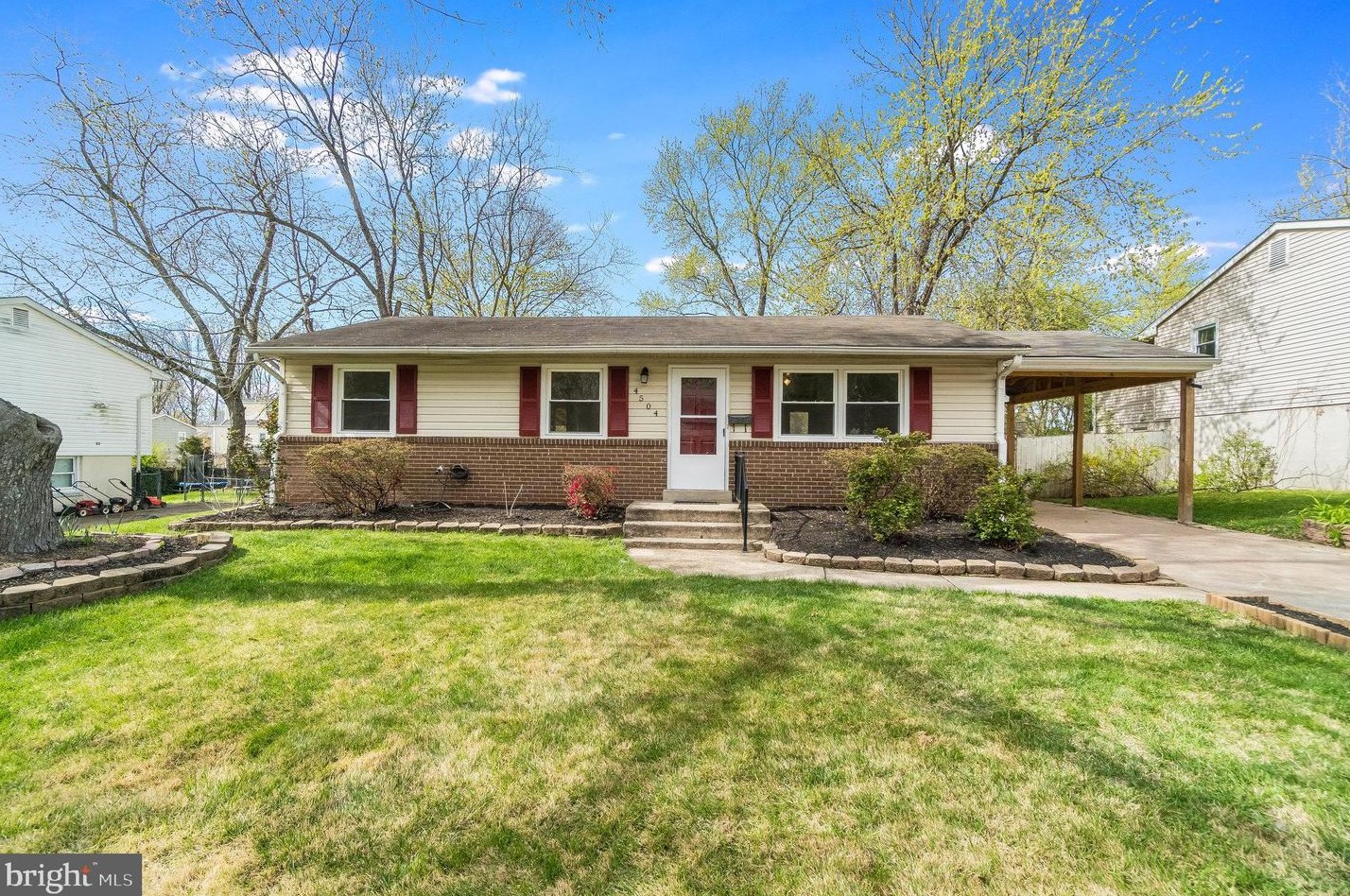 4504 Hamilton Dr, Woodbridge, VA 22193-5252