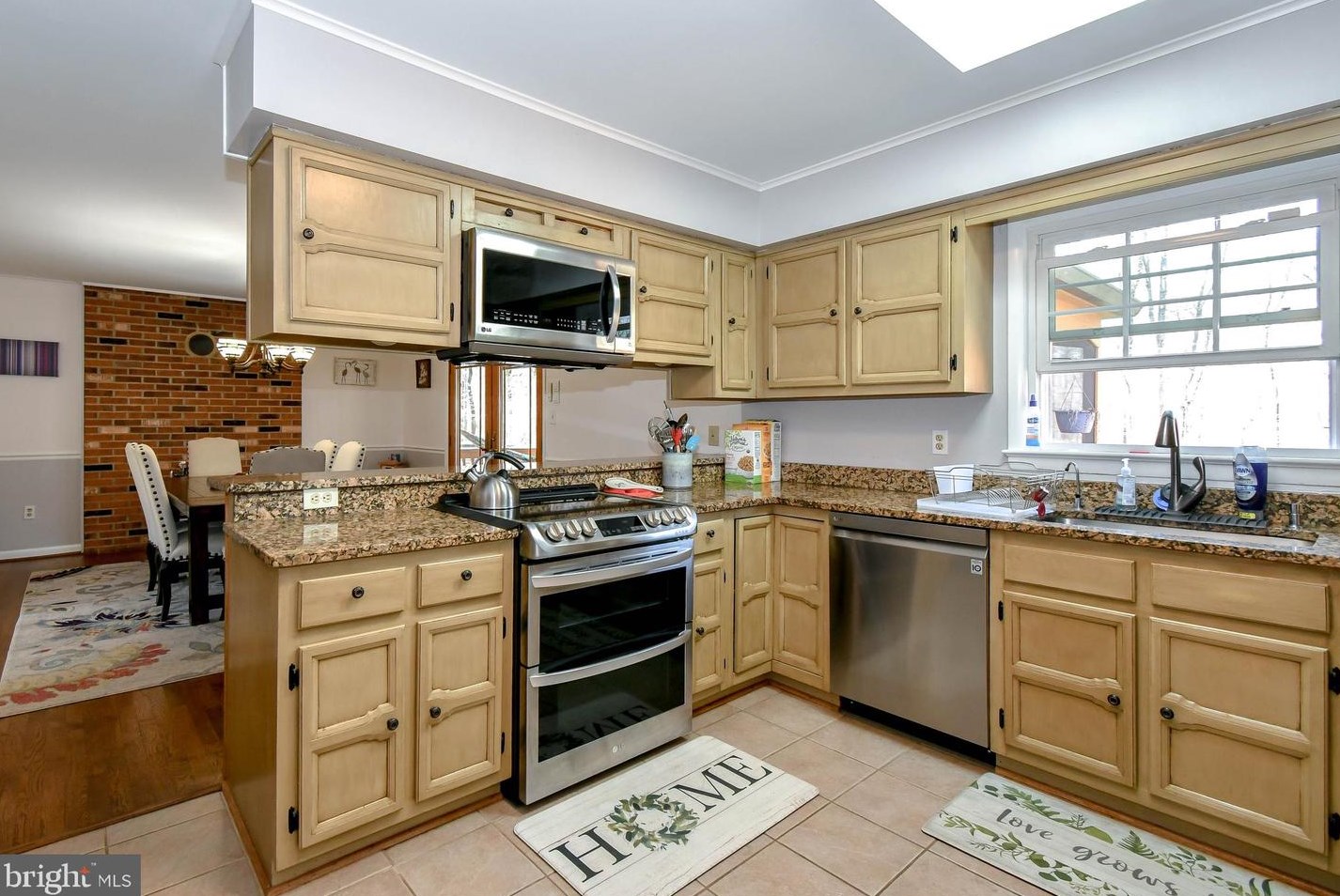 7201 Kings Arm Dr, Manassas VA  20112-3236 exterior