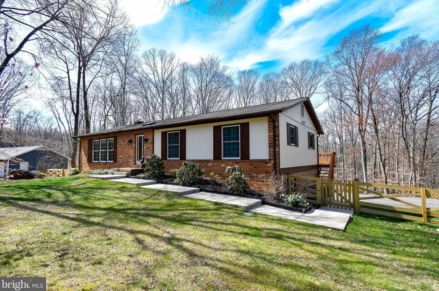 7201 Kings Arm Dr, Manassas, VA 20112