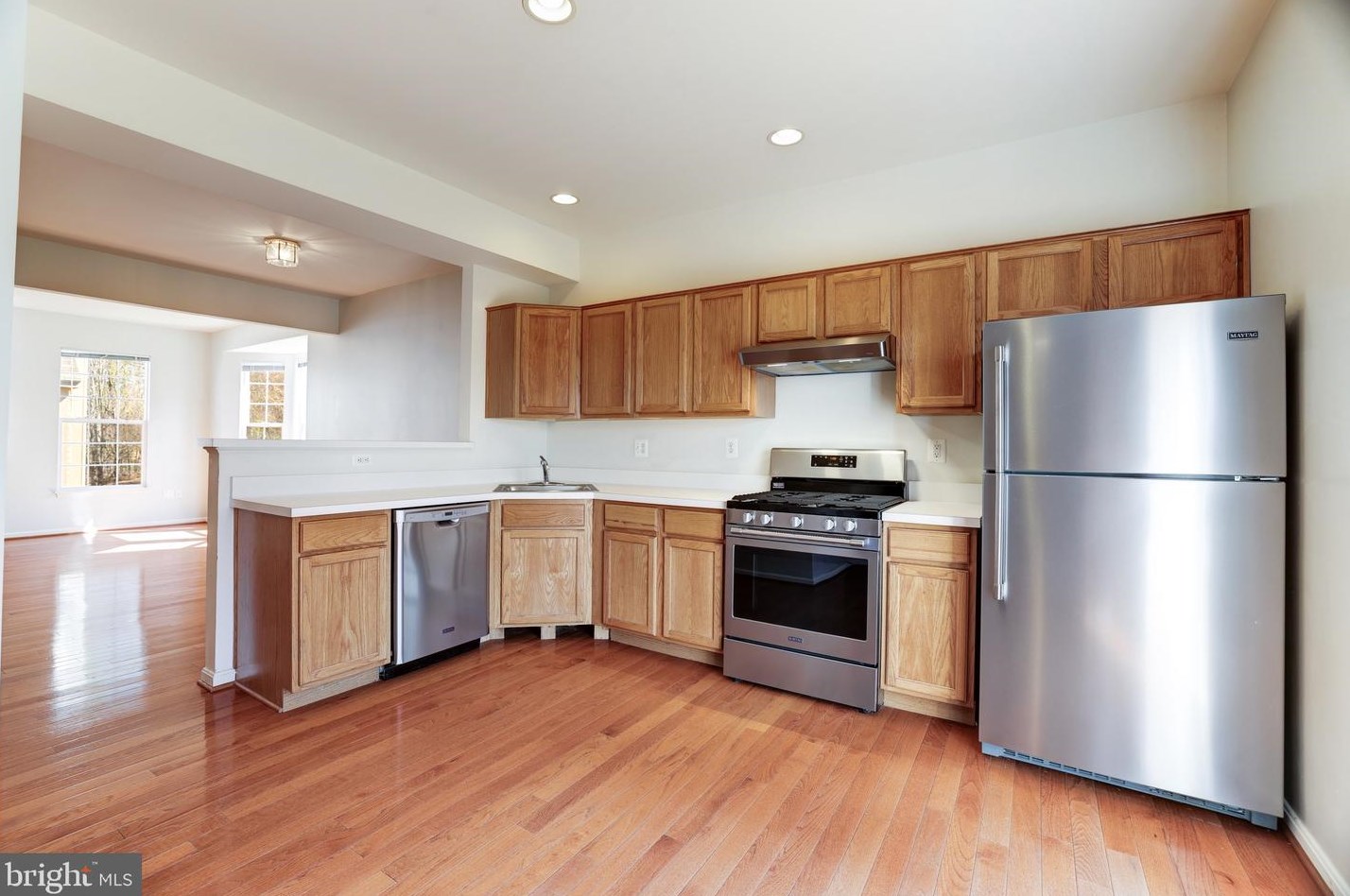 3581 Sherbrooke Cir, Woodbridge VA  22192-7033 exterior