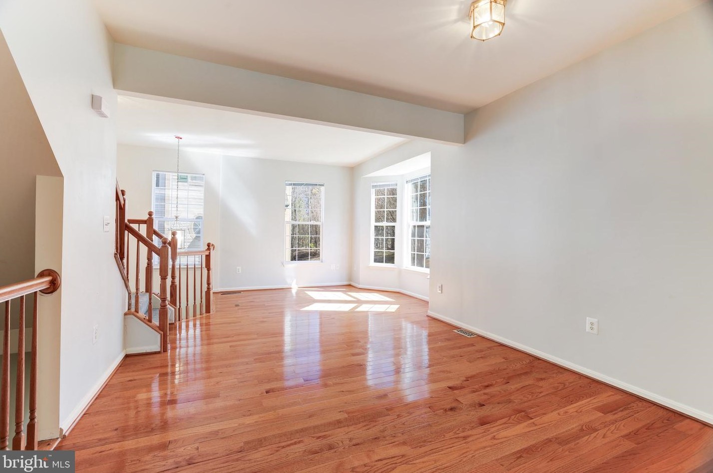 3581 Sherbrooke Cir, Woodbridge VA  22192-7033 exterior