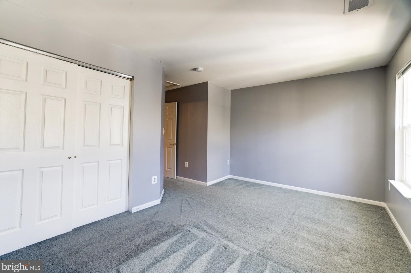 3581 Sherbrooke Cir, Woodbridge VA  22192-7033 exterior