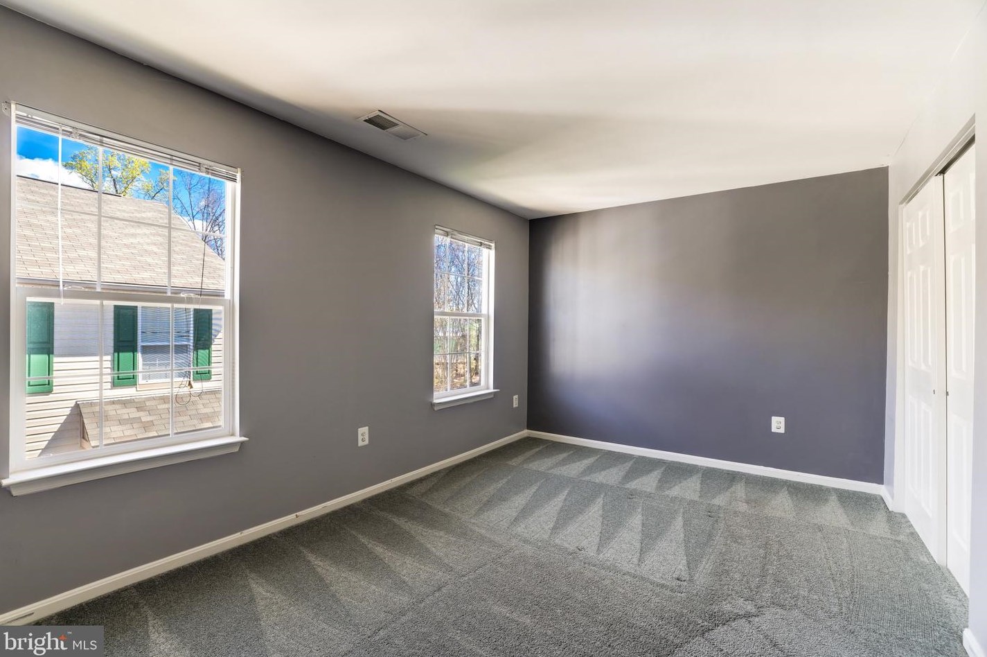 3581 Sherbrooke Cir, Woodbridge VA  22192-7033 exterior