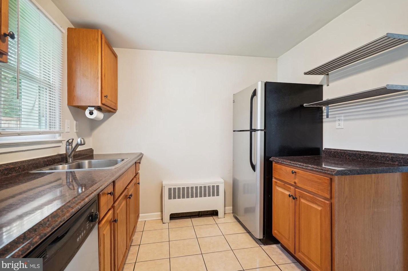 14330 Belleville Ave, Woodbridge VA  22193-1403 exterior