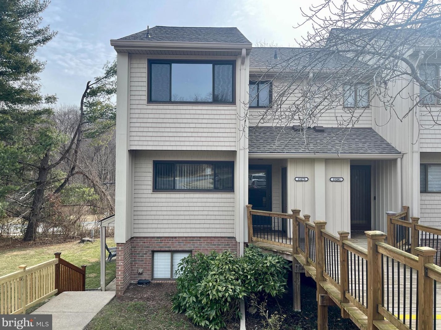 15279 Forest Grove Dr, Woodbridge, VA 22191