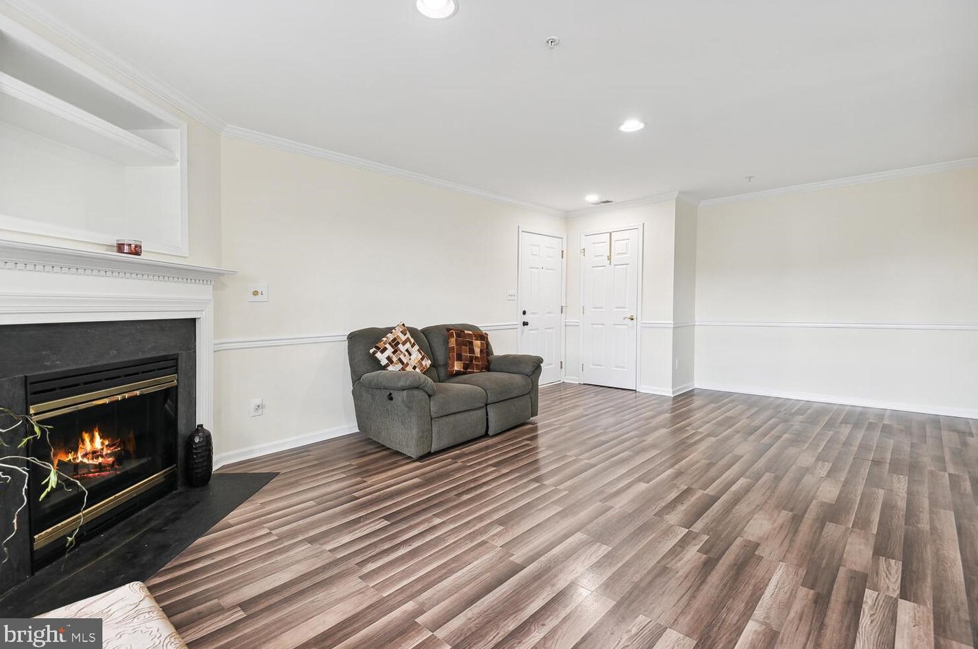 10998 Koman Cir #204, Manassas, VA 20109