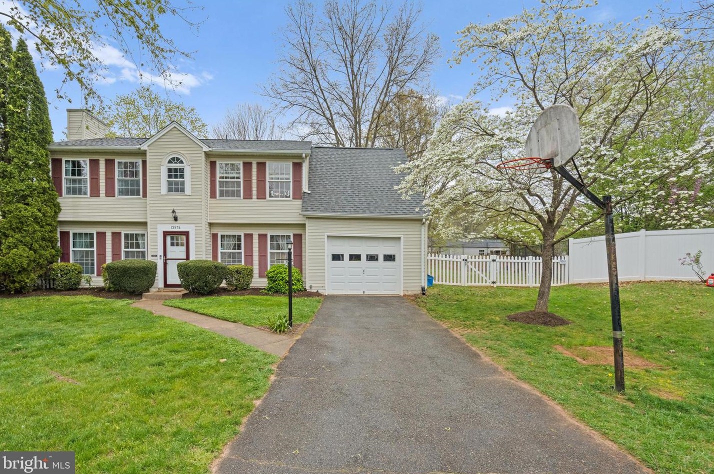 13874 Racine Ct, Woodbridge, VA 22193
