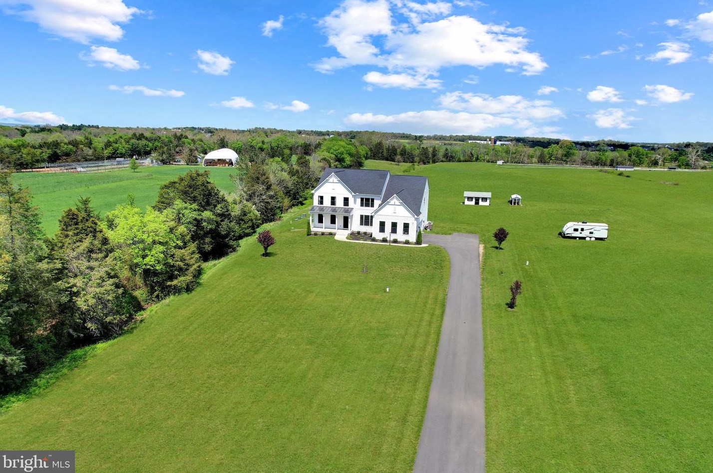 12881 Aden Rd, Nokesville, VA 20181