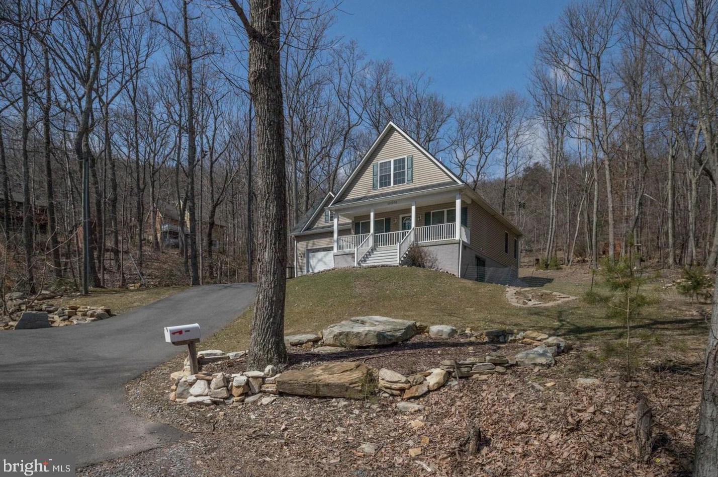 16206 Tiffany Ln, Haymarket, VA 20169