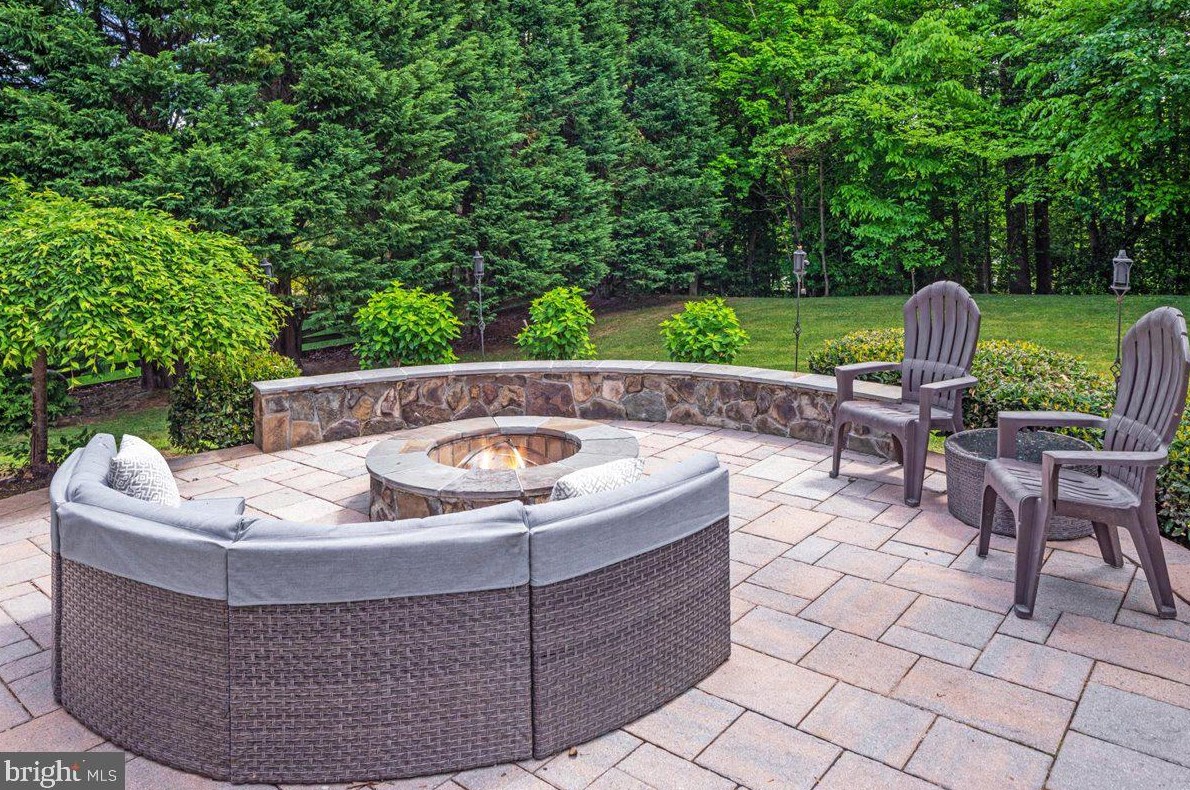 13191 Rettew Dr, Manassas VA 20112-7820 exterior