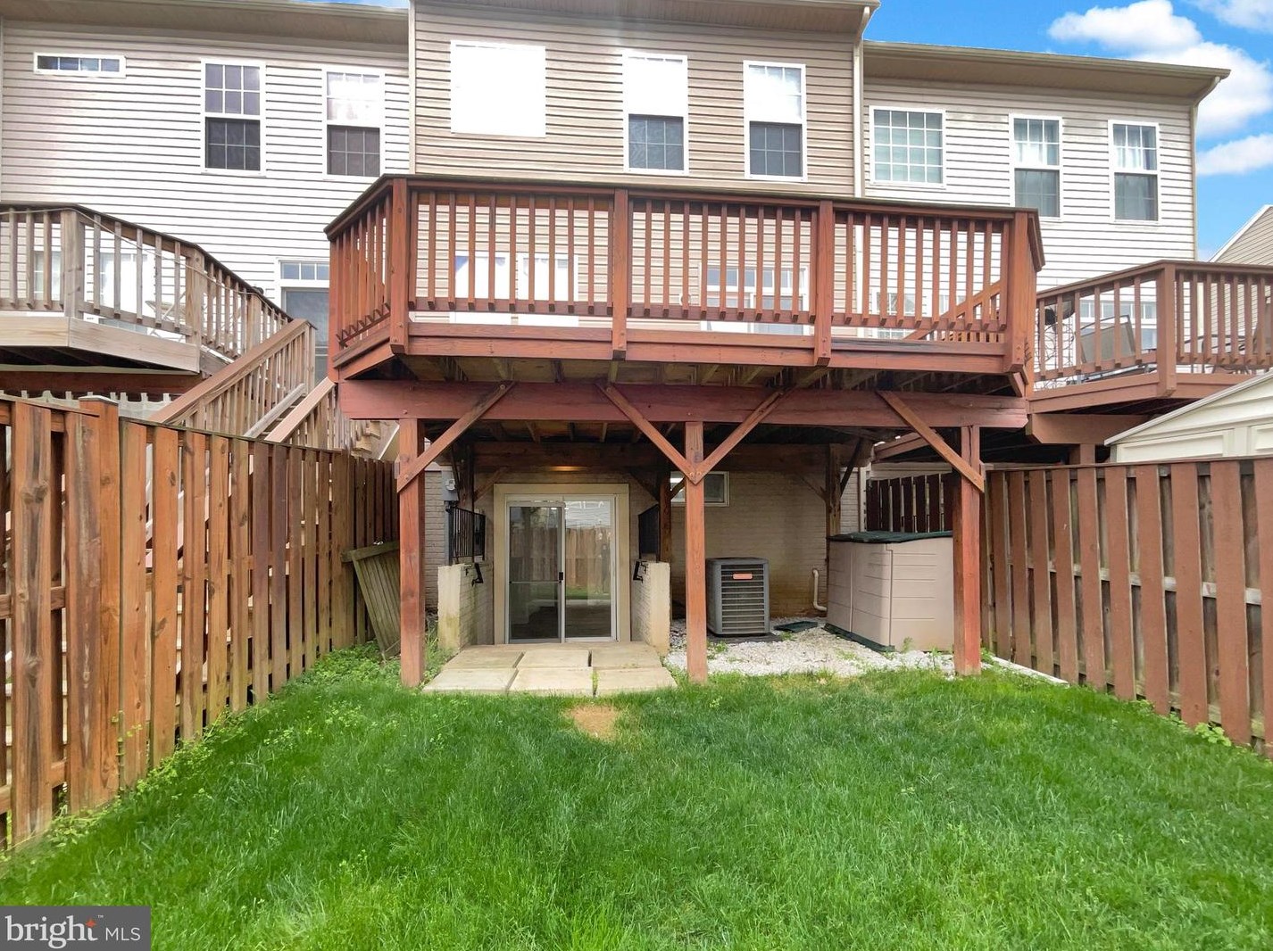 2218 William Harris Way, Woodbridge VA  22191-6518 exterior