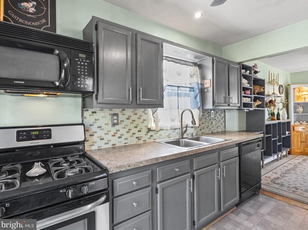 1407 Colchester Rd, Woodbridge, VA 22191