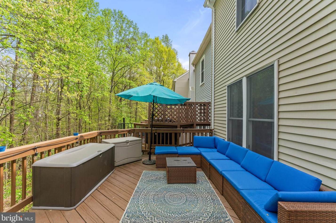 12365 Manchester Way, Woodbridge VA  22192-5178 exterior