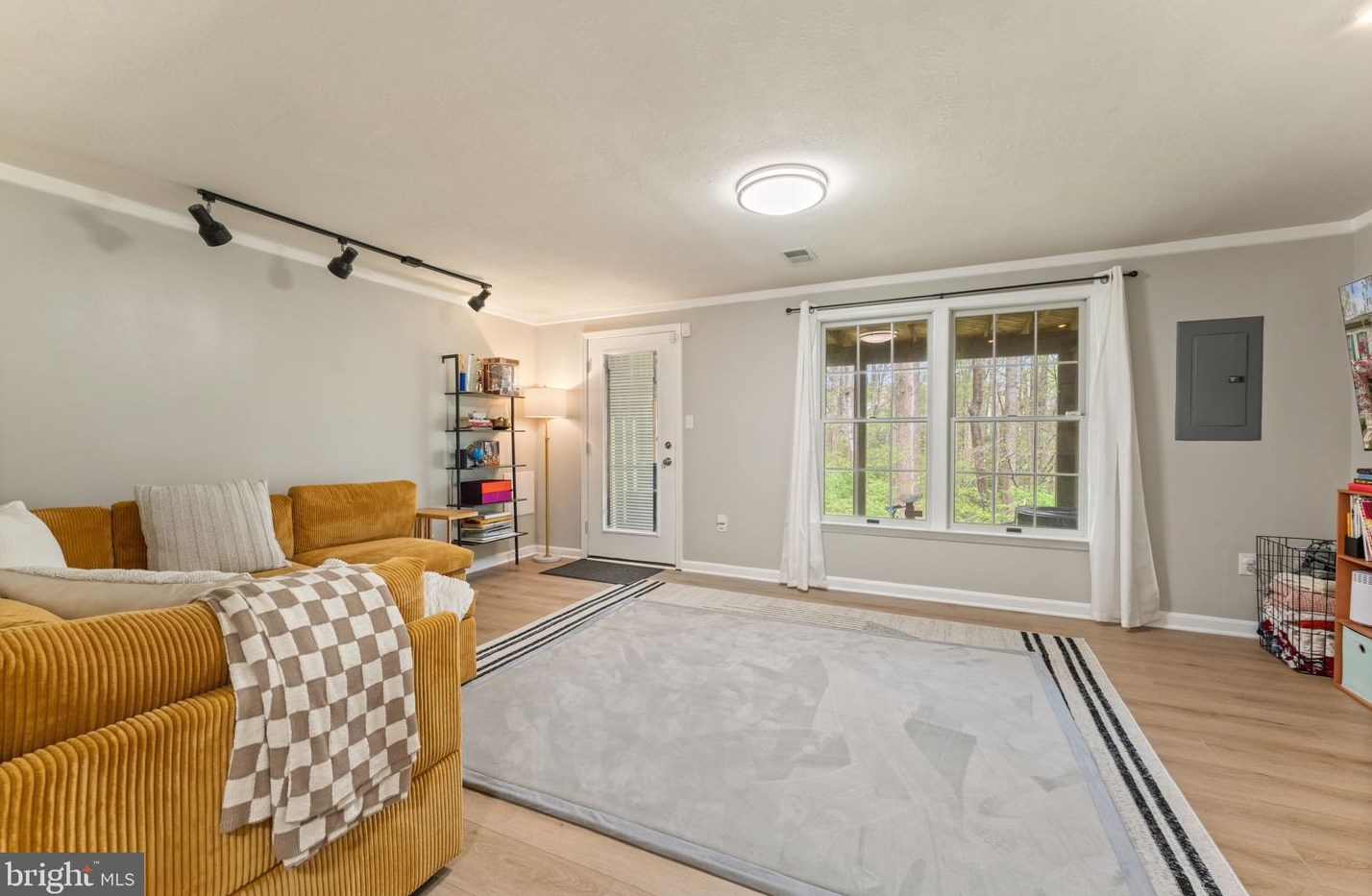 12365 Manchester Way, Woodbridge VA  22192-5178 exterior