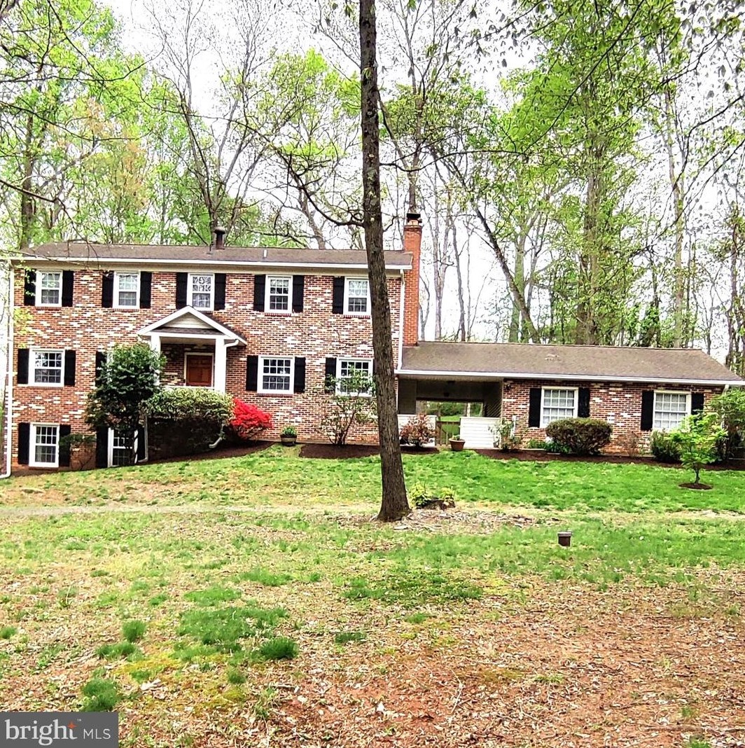 9135 Forestview Dr, Manassas, VA 20112-3335